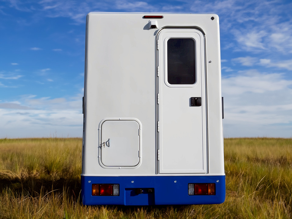 エルフmioダブルキャブ後方